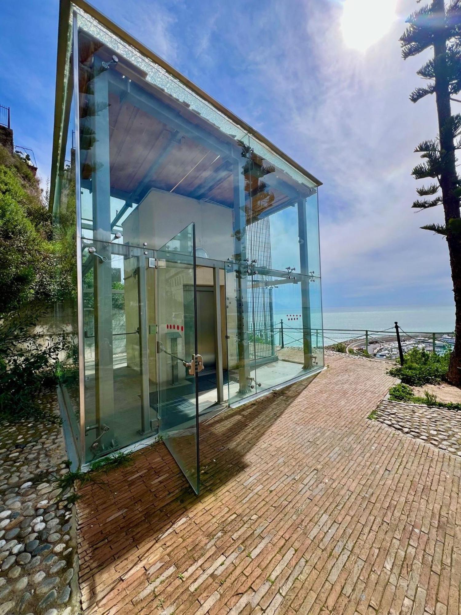 The Cozy Vintage Hotel Ventimiglia Bagian luar foto